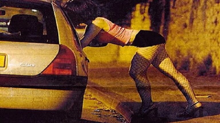 Η μάνα μου έγινε ιεpόδοuλη για να με μεγαλώσει, για΄μένα όμως ήταν κυρία! – Η ιστορία του Σταύρου