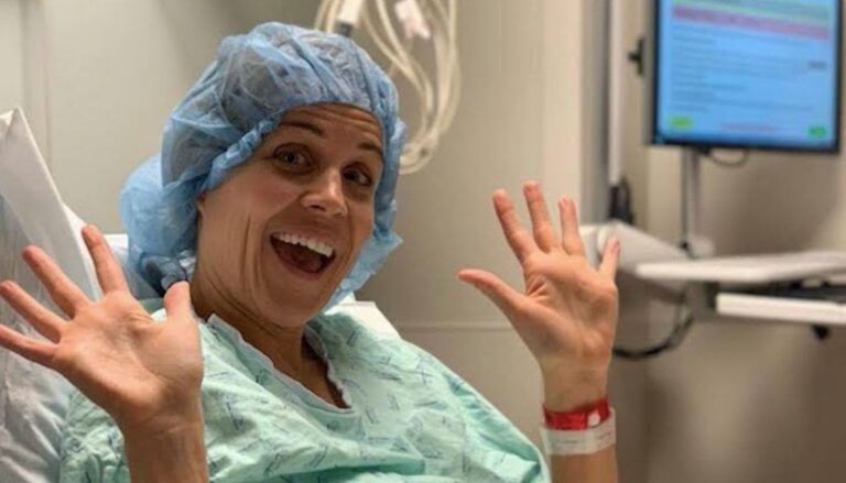 Μαμά 5 παιδιών δωρίζει τη μήτρα της σε γυναίκα που πάλευε για χρόνια με την υπογονιμότητα