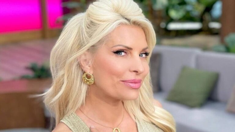 Ελένη Μενεγάκη: «Η μαμά δεν άφηνε να φύγει» – Αποκάλυψη «βόμβα» για την κόρη της, Λάουρα