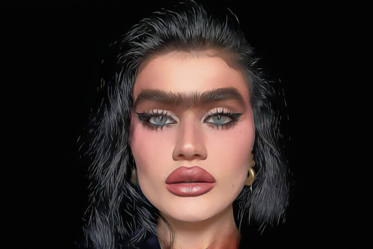 Σοφία Χατζηπαντελή: Πιο πληθωρική από ποτέ δείχνει πώς πραγματικά είναι το κορμί της δίχως Photoshop