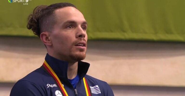 Ρίγος: Ο Εθνικός Ύμνος για το χρυσό μετάλλιο του Πετρούνια στο Παγκόσμιο Κύπελλο