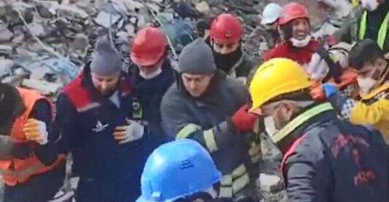 Τουρκία: Απεγκλωβίστηκε μωρό δύο μηνών μετά από 128 ώρες  