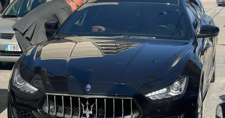 Maserati νεκροφόρα στην Ελλάδα έχει προκαλέσει πανζουρλισμό