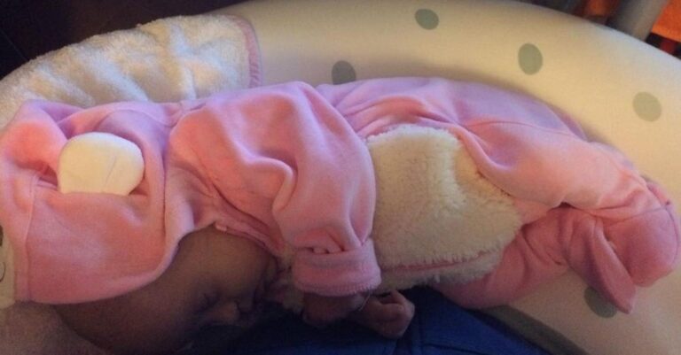 «Τι θα απογίνει αυτό το παιδάκι;» Η εξομολόγηση του μπαμπά της 3χρονης Αγγελικής με σύνδρομο Down