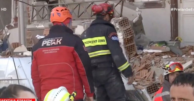 Δεν τα κατάφερε να βγει σώα η μικρή Φατμά παρά τις ηρωικές προσπάθειες της ελληνικής ΕΜΑΚ