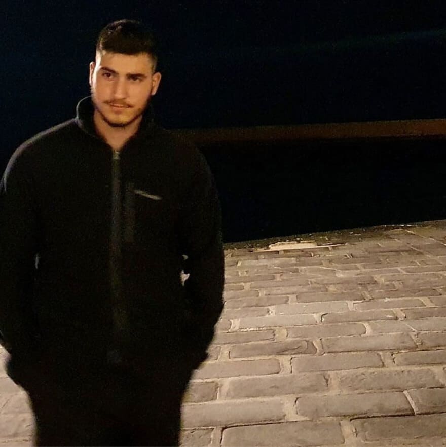 «Εμείς πάντα θα είμαστε μαζί γιε μου»: Ραγίζουν καρδιές τα λόγια του πατέρα του στρατιώτη που σκοτώθηκε σε τροχαίο 6 troxaio_10