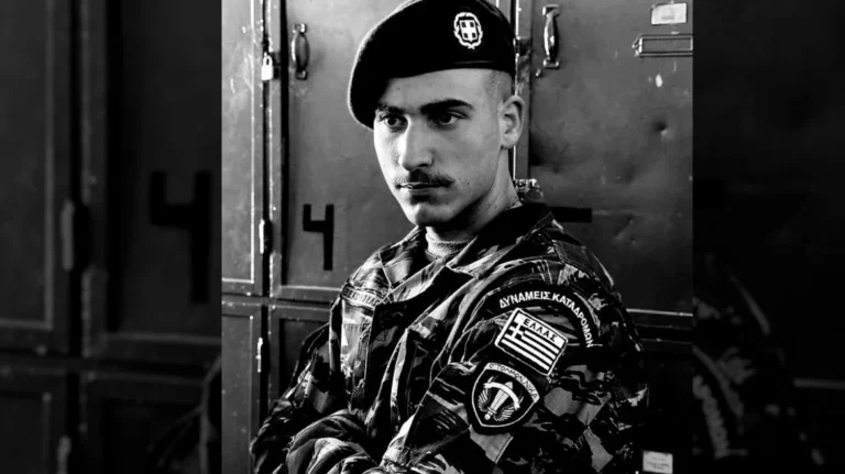 Τροχαίο στα Χανιά – Ραγίζει καρδιές ο πατέρας του στρατιώτη. «Εμείς πάντα θα είμαστε μαζί γιε μου»