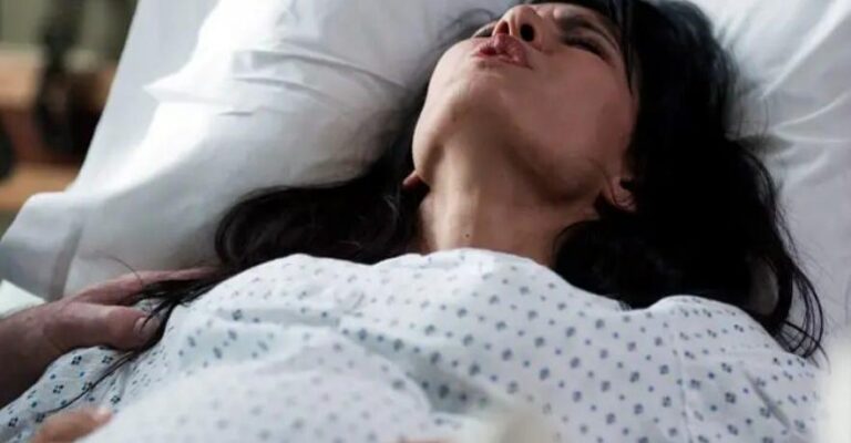 Νομίζετε ότι με ένα παιδί θα κρατήσετε τους άντρες! μου είπε η μαία επειδή ήμουν μόνη μου όταν γέννησα