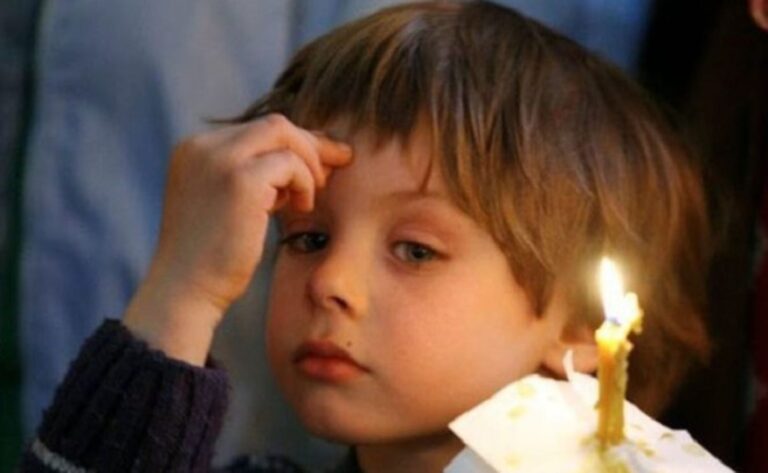 «Εγώ πήγα στον Χριστούλη και στην Παναγίτσα ψηλά στον ουρανό»