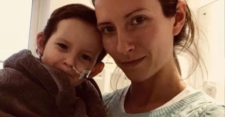 «Το παιδί μου θα ζήσει!»: Κέρδισε το στοίχημα της ζωής η 7χρονη που παλεύει με τον καρκίνο από 18 μηνών μωράκι