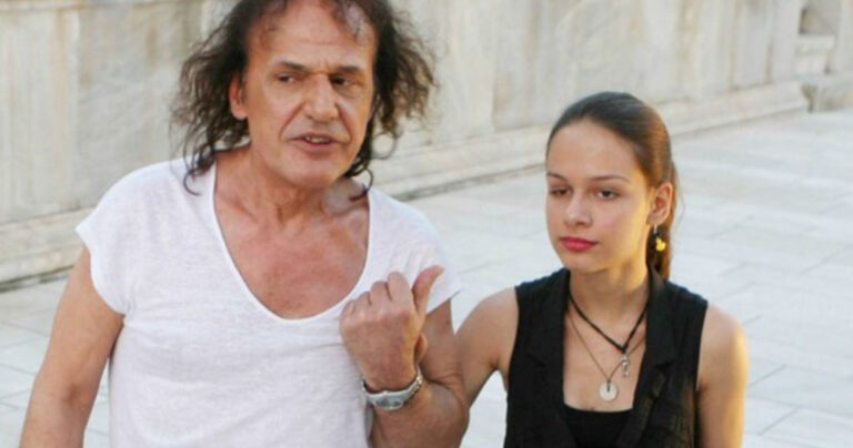 Βασίλης Παπακωνσταντίνου: «Η κόρη μου με βοήθησε να ξεπεράσω την κατάθλιψη»