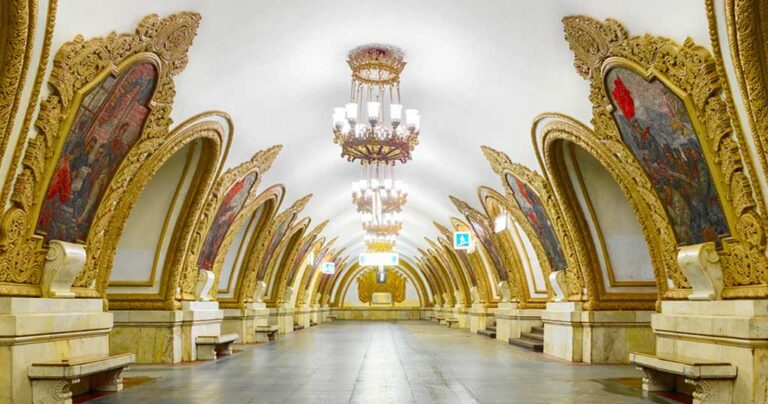 Tο Μετρό της Μόσχας είναι σίγουρα το ομορφóτερο στον κόσμο