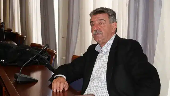 Αποπαγοποίηση με γεωθερμία στην πλατεία του υψηλότερου χωριού της Ελλάδος 4 640f4aa32500001f007dad29