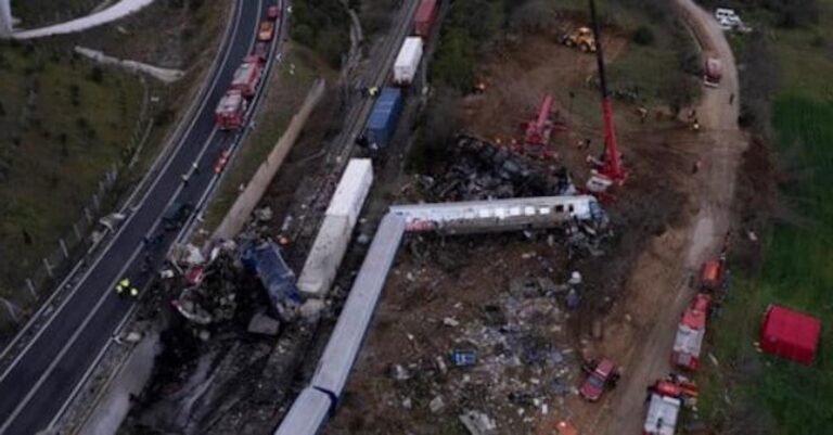 Τέμπη: Νεκρές δίδυμες αδελφές και η ξαδέρφη τους – Επέστρεφαν στη σχολή τους