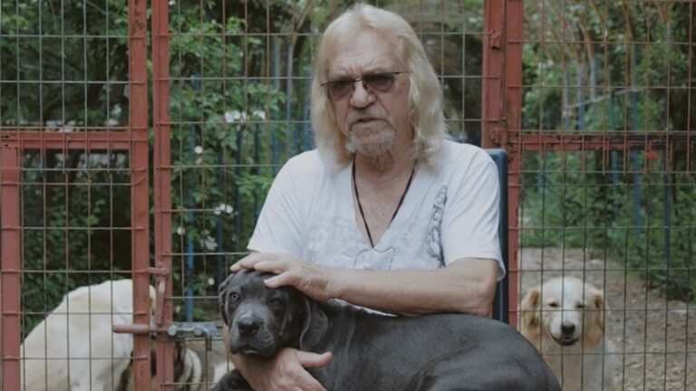 Βόμβα – Ο «ξανθός μάγος» συνελήφθη για τον βιασμό της ανήλικης βαφτισιμιάς του