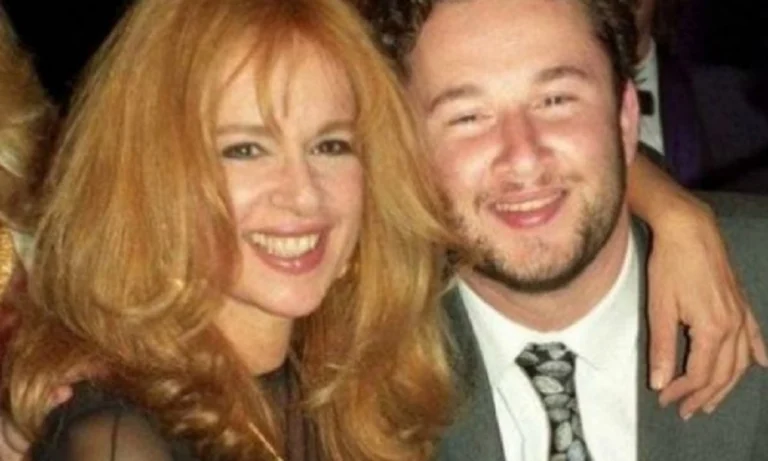 Αλίκη Βουγιουκλάκη: Ο γιος της κάνει αγωγή στον Λιάνη για προσβολή της μνήμης της μητέρας του