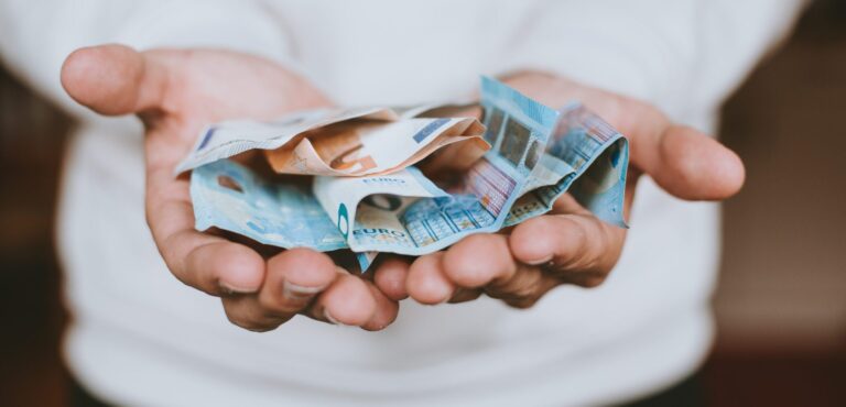 Eurostat: Στα τάρταρα η αγοραστική δύναμη του Έλληνα – Κάτω από Βουλγαρία και Σλοβακία