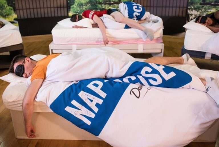 Γυμναστήριο προσφέρει τμήματα ύπνου για κουρασμένους γονείς