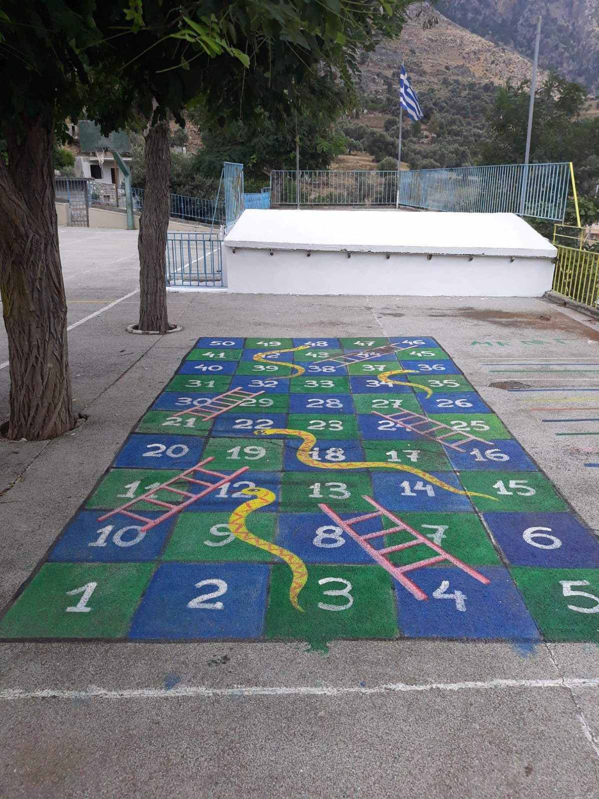 dimotiko 12