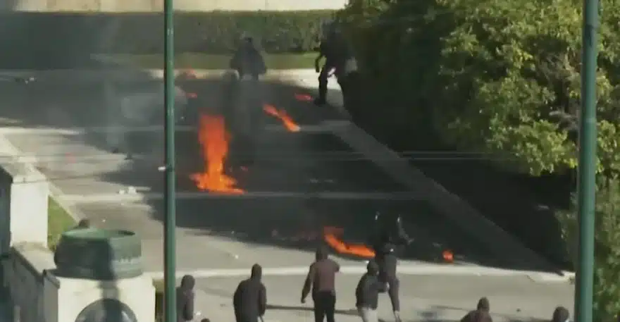 epeisodia syntagma 34