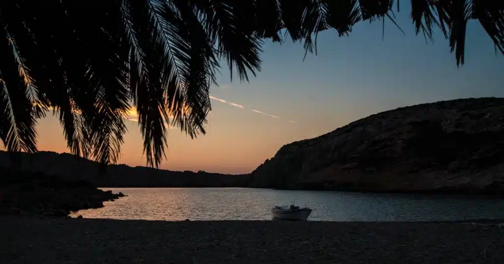 Ζευγάρι άνοιξε beach bar σε ακατοίκητο νησάκι στην άλλη άκρη της Ελλάδας και ψάχνει προσωπικό 6 image 79