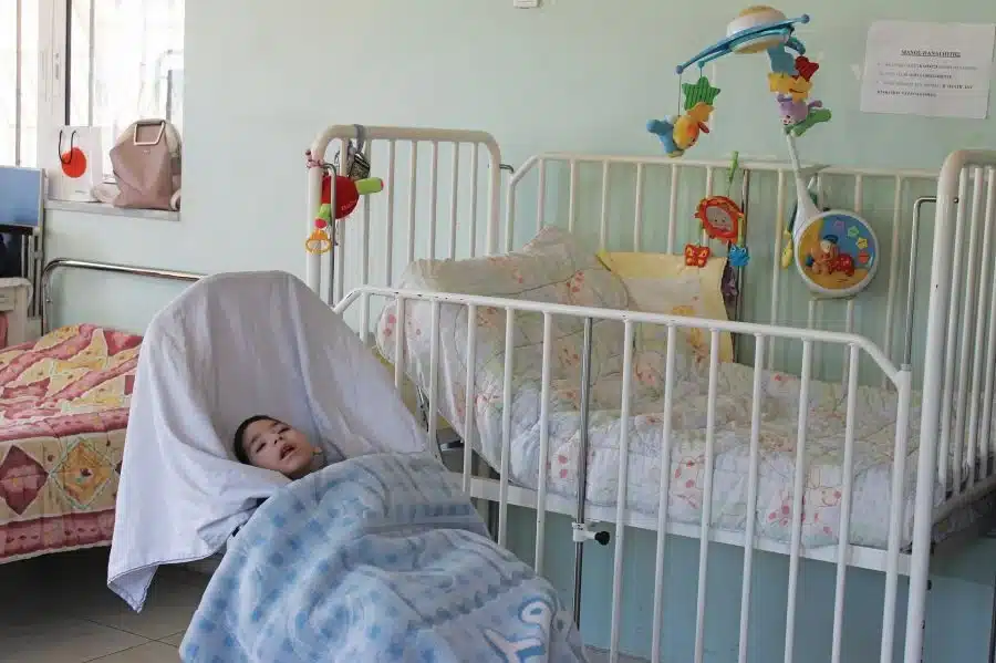 Κιβωτός του Κόσμου: Στο έλεος του Θεού τα παιδιά της δομής - Συγκλονιστικές ιστορίες 5 img 4462