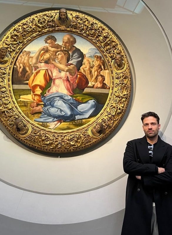 pige italia evgale to palto kai stamatise i kykloforia o konstantinos argyros kanei thraysi kai sto exoteriko 4 585x798 1