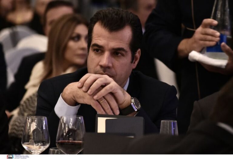 Πλεύρης: «Υποψήφιος με το ΠΑΣΟΚ ο γιατρός που έδωσε αναρρωτική στον επιθεωρητή σταθμάρχη»