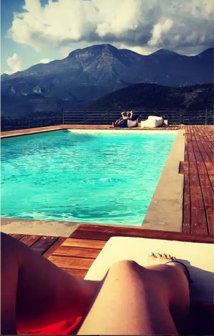 Πλούσιο πρωινό, πισίνα, θέα, μποστάνι: Αuτο είναι το ξενοδοχείο των Σταυροπούλου – Χατζηπαναγιώτη στην Μάνη 6 ploysio proino pisina thea mpostani auto einai to xenodocheio ton stayropoyloy chatzipanagioti stin mani 6