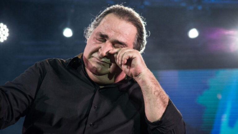 «Ετοιμάζεται»: Νέες αποκαλύψεις για την υγεία του Βασίλη Καρρά