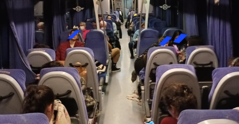 Τέμπη: Φωτογραφία – ντοκουμέντο από το 3ο βαγόνι λίγο πριν την τραγωδία