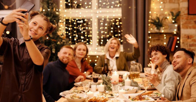 «Άντε και του χρόνου να έχουμε και κανένα πιτσιρίκι» έλεγαν στο ζευγάρι. Δεν ξαναπάτησα στα τραπέζια τους