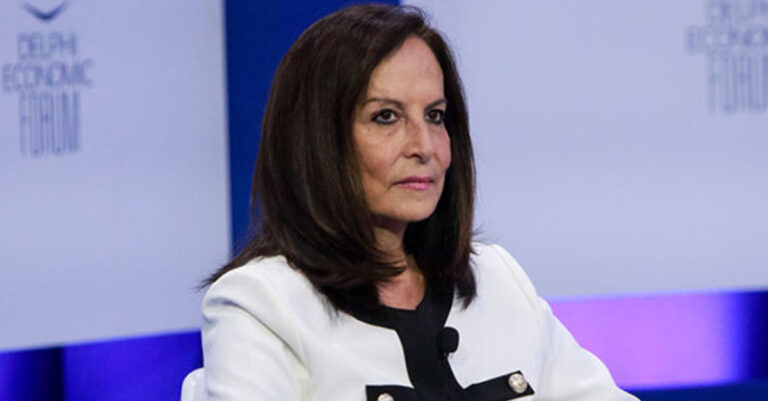 Άννα Διαμαντοπούλου: «Δεν έχει καμία λογική μία γυναίκα να μην μπορεί να είναι ιερέας»