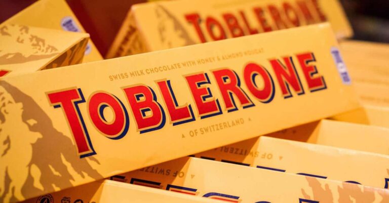 Toblerone: Αφαιρεί το ελβετικό βουνό Μάττερχορν από τη συσκευασία της σοκολάτας