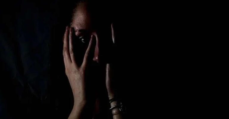 Εφιαλτικές στιγμές για 24χρονη στη Θεσσαλονίκη: Δύο άντρες την κρατούσαν κλειδωμένη σε μία μάντρα