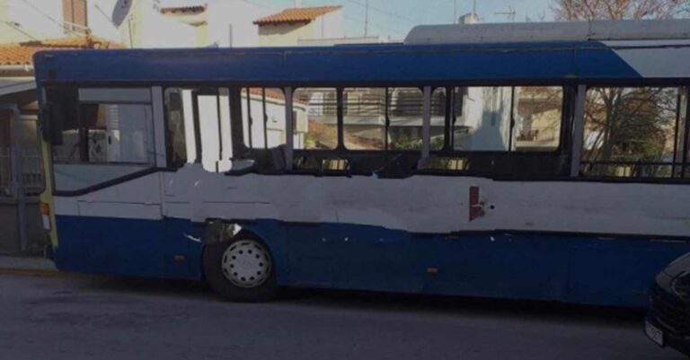 Εύβοια: Σχολικό λεωφορείο γεμάτο παιδιά παραβίασε STOP και συγκρούστηκε με ΙΧ