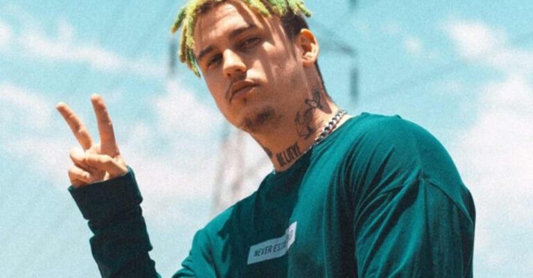 Πέθανε o ράπερ Κωνσταντίνος Τσομπάνογλου – Κατέρρευσε επί σκηνής την ώρα του σόου του