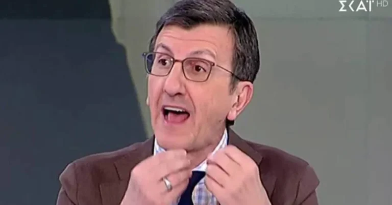 «Δεν έπρεπε να αρχίζει ο αγώνας με κρεμασμένα κουρέλια»: Έξαλλος ο Πορτοσάλτε με τα πανό στα γήπεδα που τον κράζουν