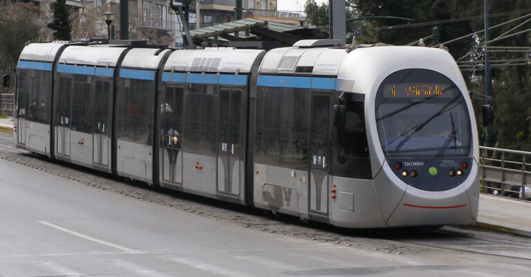 Αποκάλυψη «βόμβα»: Δέκα από τα 25 οχήματα Τραμ στην Αθήνα κυκλοφορούν «τυφλά»