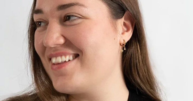 Τέμπη: «Βρήκανε νεκρή τη Νάμπια, χτυπάει το κινητό της Ελισάβετ» – Αγωνία για τη γνωστή σοπράνο