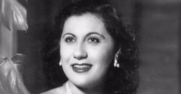 «Πόσο λυπάμαι τα χρόνια που πήγαν χαμένα..» – Το ωραιότερο βαλς που γράφτηκε ποτέ στην Ελλάδα