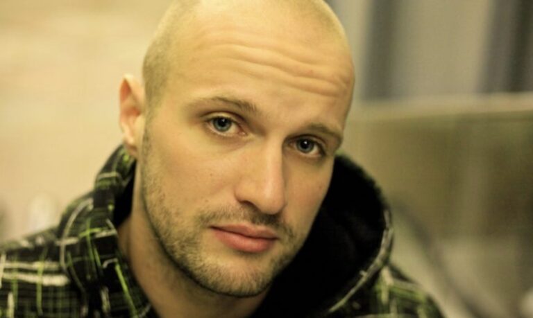 «Μόλις έκλεισα τα 30 και έχω καρκiνο»: Μια ιστορία που ραγiζει τις καρδıές και των πιο σκλnροτράχηλων