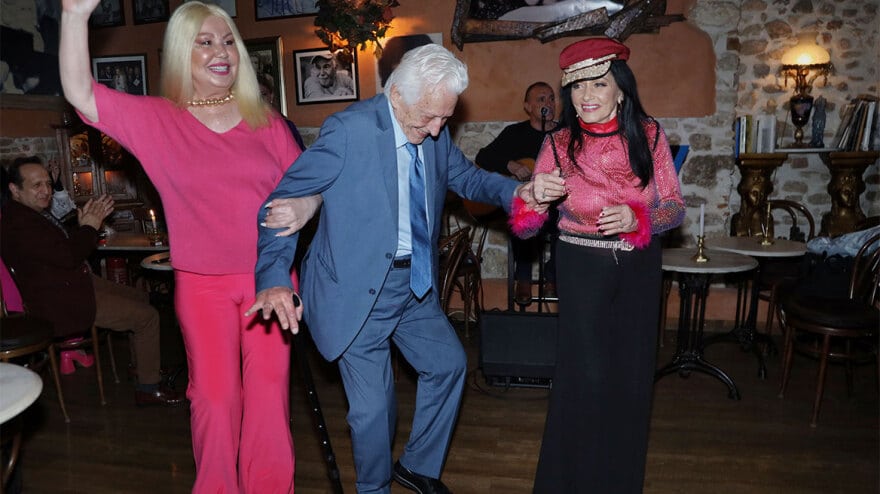 3902 piros anagnostopoylos zozo sapoyntzaki 21422023