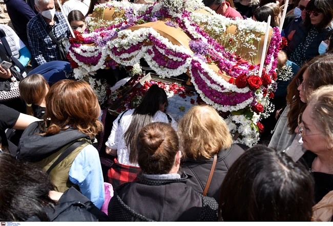 Μ. Παρασκευή: Έγινε η περιφορά του Επιταφίου στη Μονή Καισαριανής - Γιατί προηγείται όλων των άλλων 10 kaisarianh