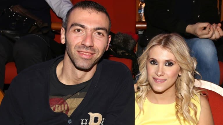 9a6ba90a3583442f897c777d72d48d25