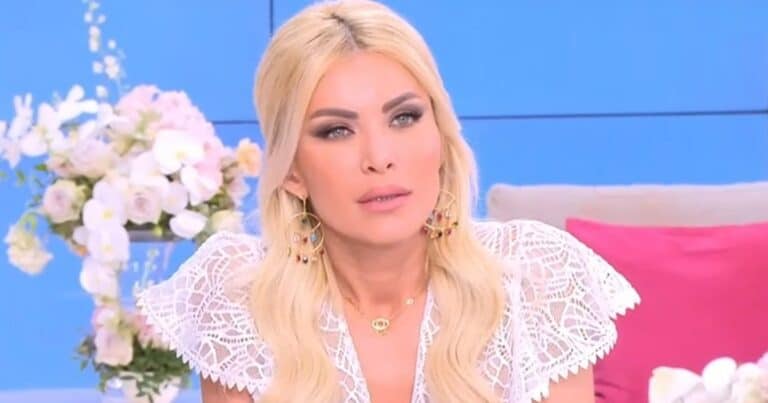 Κατερίνα Καινούργιου: «Γυρiζω σπίτι μόνn μου και να κλαiω, με έχει αφńσει άντρας και έχω κλάψει πολú»