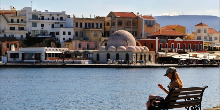 Χανιά: Βελγίδα επέστρεψε για να βρει τον άνδρα που ερωτεύτηκε πριν από 44 χρόνια – Σαν σενάριο ταινίας