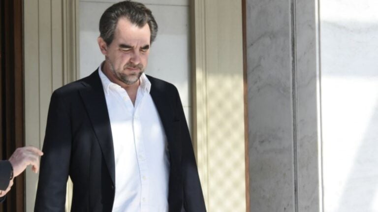 Στη Σύμη ο Νικόλαος: Το φιλανθρωπικό έργο και οι φωτογραφίες από το νησί – «Είναι πάρα πολύ απλός άνθρωπος»