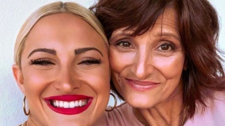 «Ένας χρόνος ακριβώς χωρίς εσένα»: Η σπαρακτική ανάρτηση της Τουνη για τη μητέρα της με τον 1ο υπέρηχο του γιου της