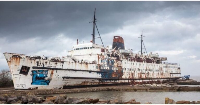 Ήταν ερειπωμένο στο ίδιο σημείο εδώ και 30 χρόνια. Όταν μπήκαν μέσα τρελάθηκαν